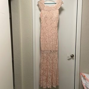 Lace maxi dress